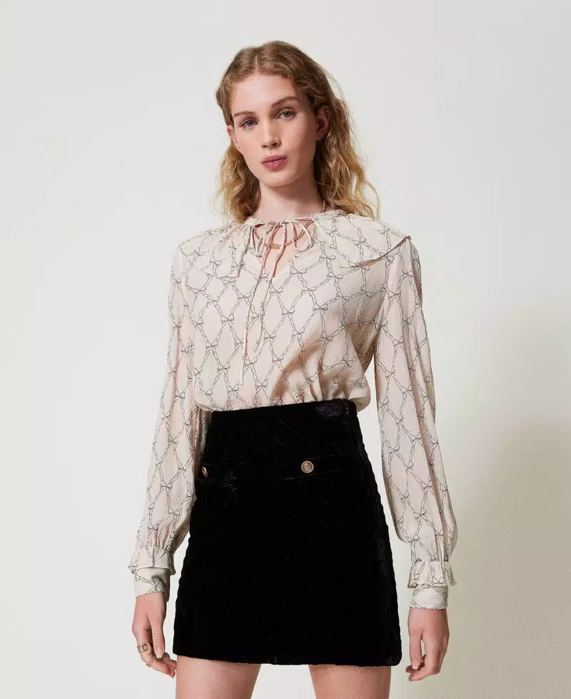 Mini-Stepprock aus Samt