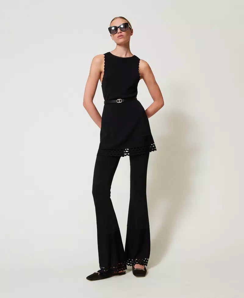 Flare-Hose mit geometrischem Motiv