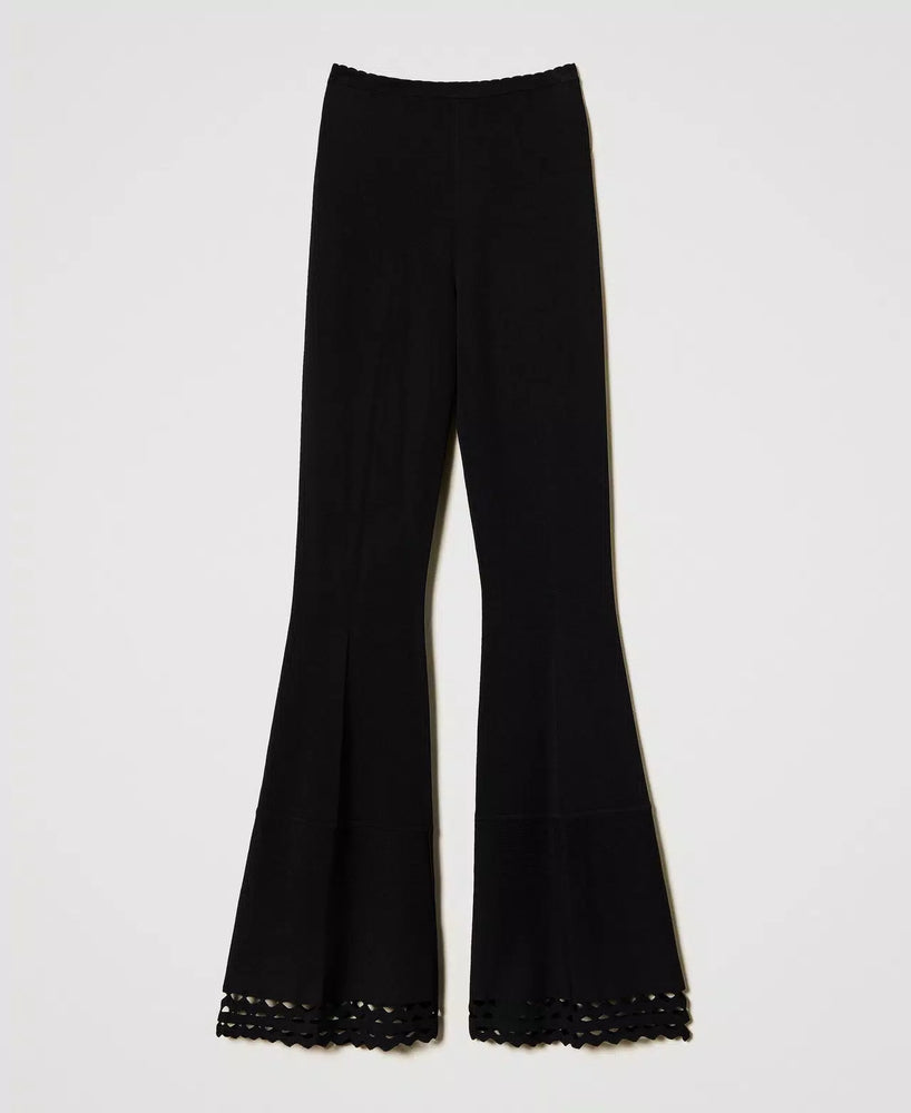 Flare-Hose mit geometrischem Motiv