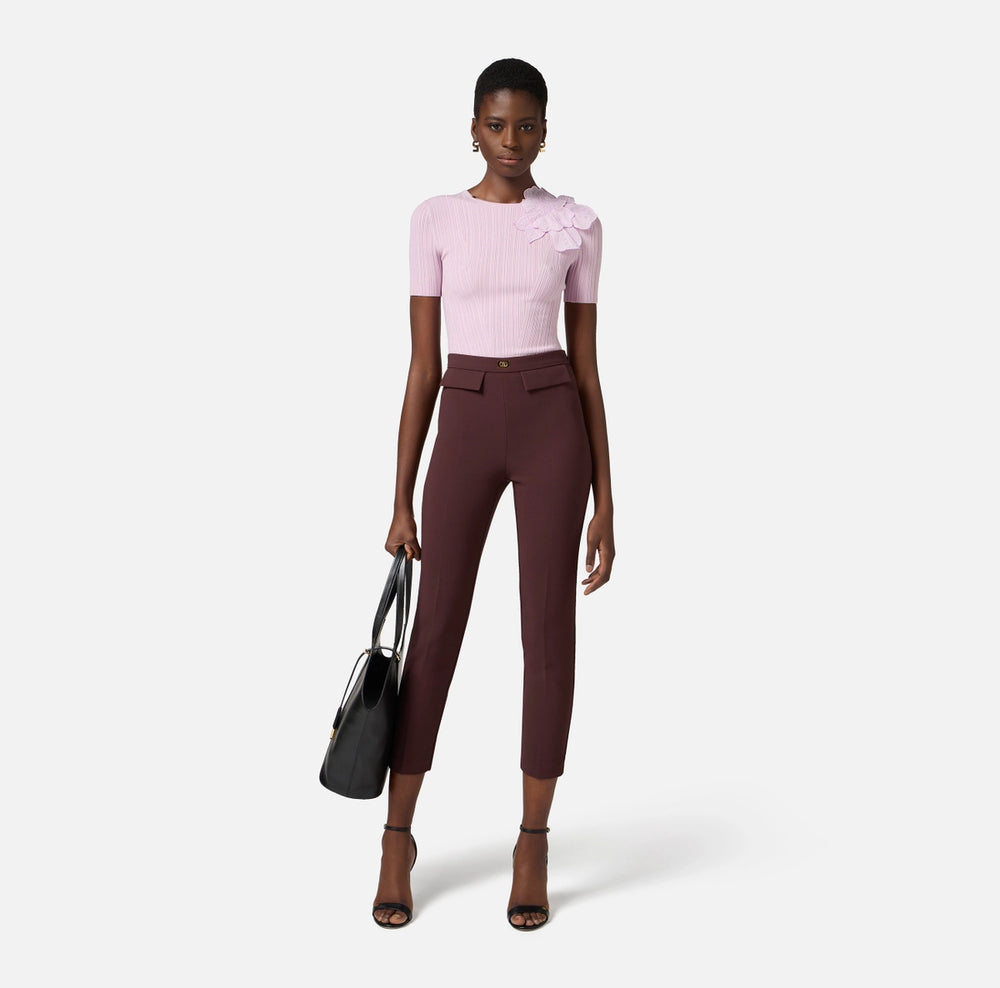 Hose mit Slim-Passform aus Crêpe mit Logo-Plakette