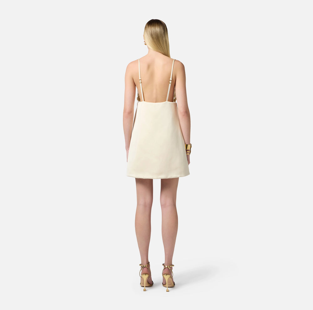 Kleid aus Duchesse mit 3D-Blumen