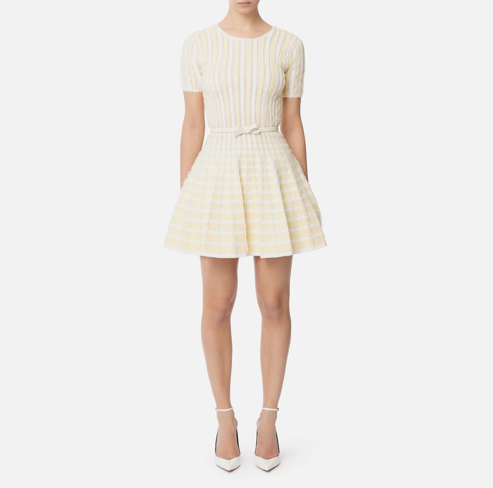 Kleid aus Viskose mit Minirüschen