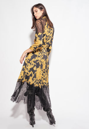 HEMDBLUSENKLEID IM DEKORATIVEN PRINT MIT SPITZE